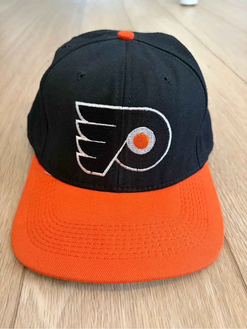 Vintage NHL wool Philadelphia Flyers Hat made in USA American Needle size 7 1/8